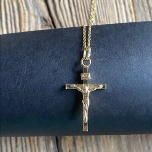 Italian 18k Yellow Gold Crucifix Pendant with 18k Chain Necklace